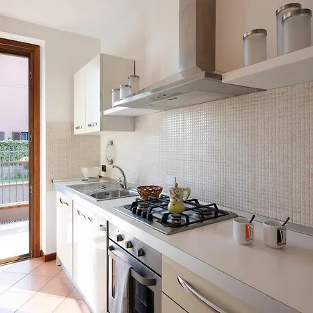 La Casa Di Marta - Borgarello, Pavia - By Host4u شقة
