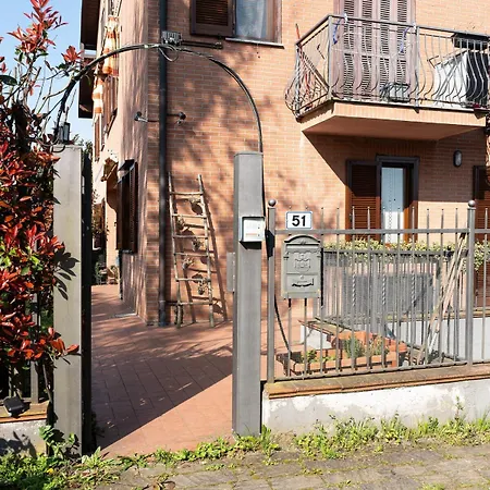 La Casa Di Marta - Borgarello, Pavia - By Host4u Апартаменты *